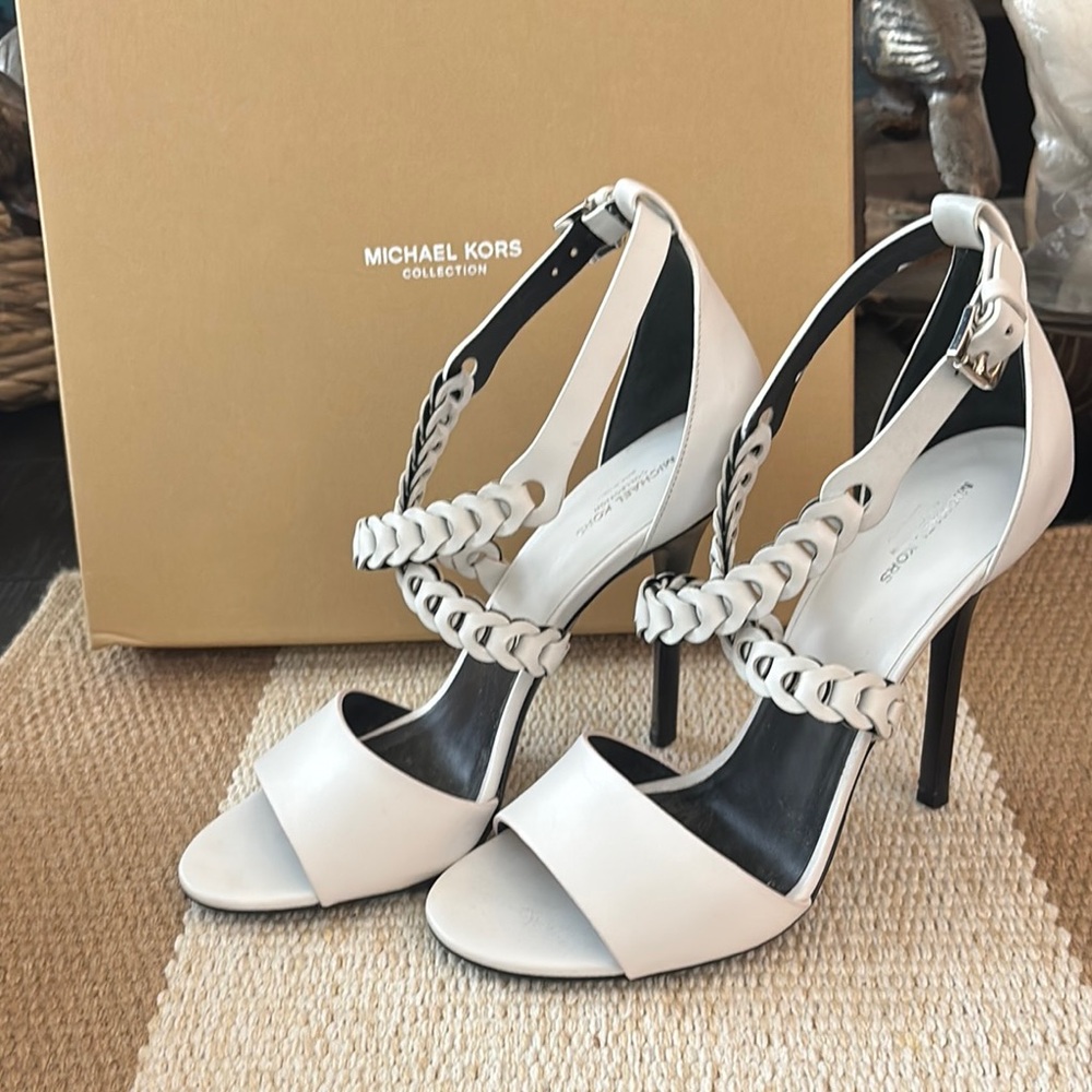 Michael Kors Collection Miriam in Optic White with beautiful foot framing  Strap